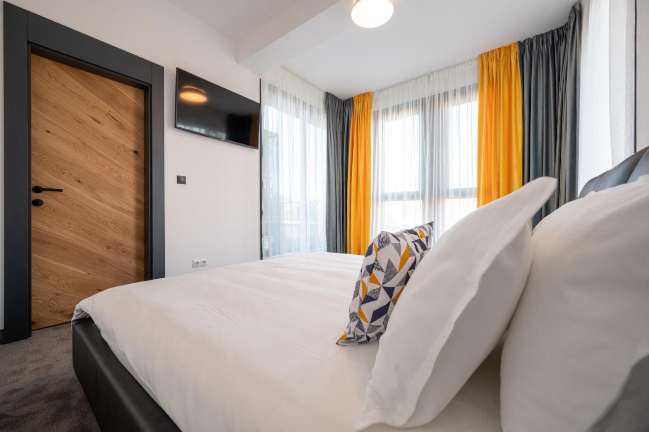 Calvin Aparthotel Oradea Luaran gambar