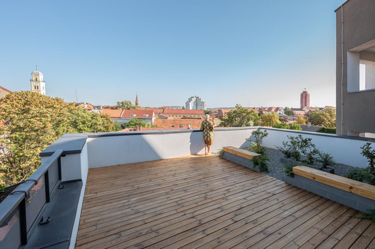 Calvin Aparthotel Oradea Luaran gambar