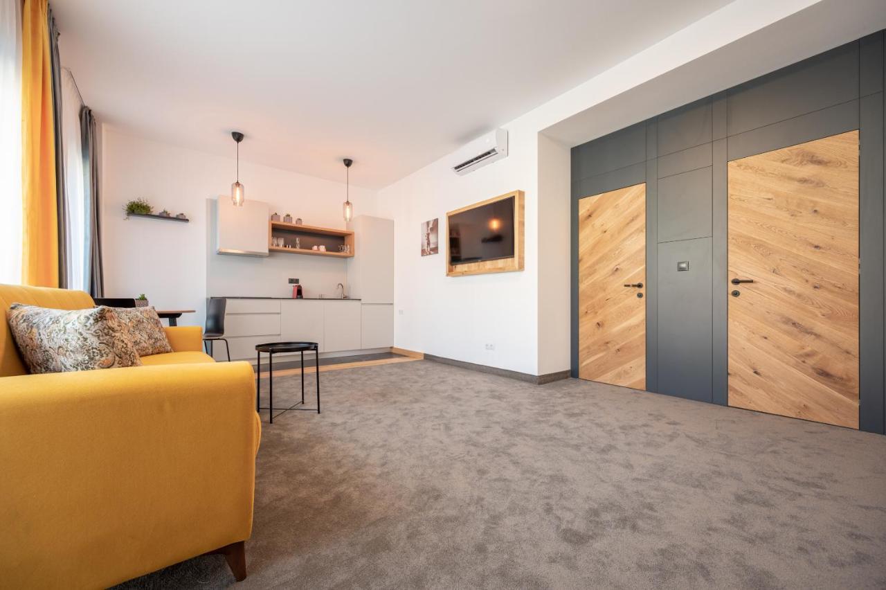 Calvin Aparthotel Oradea Luaran gambar