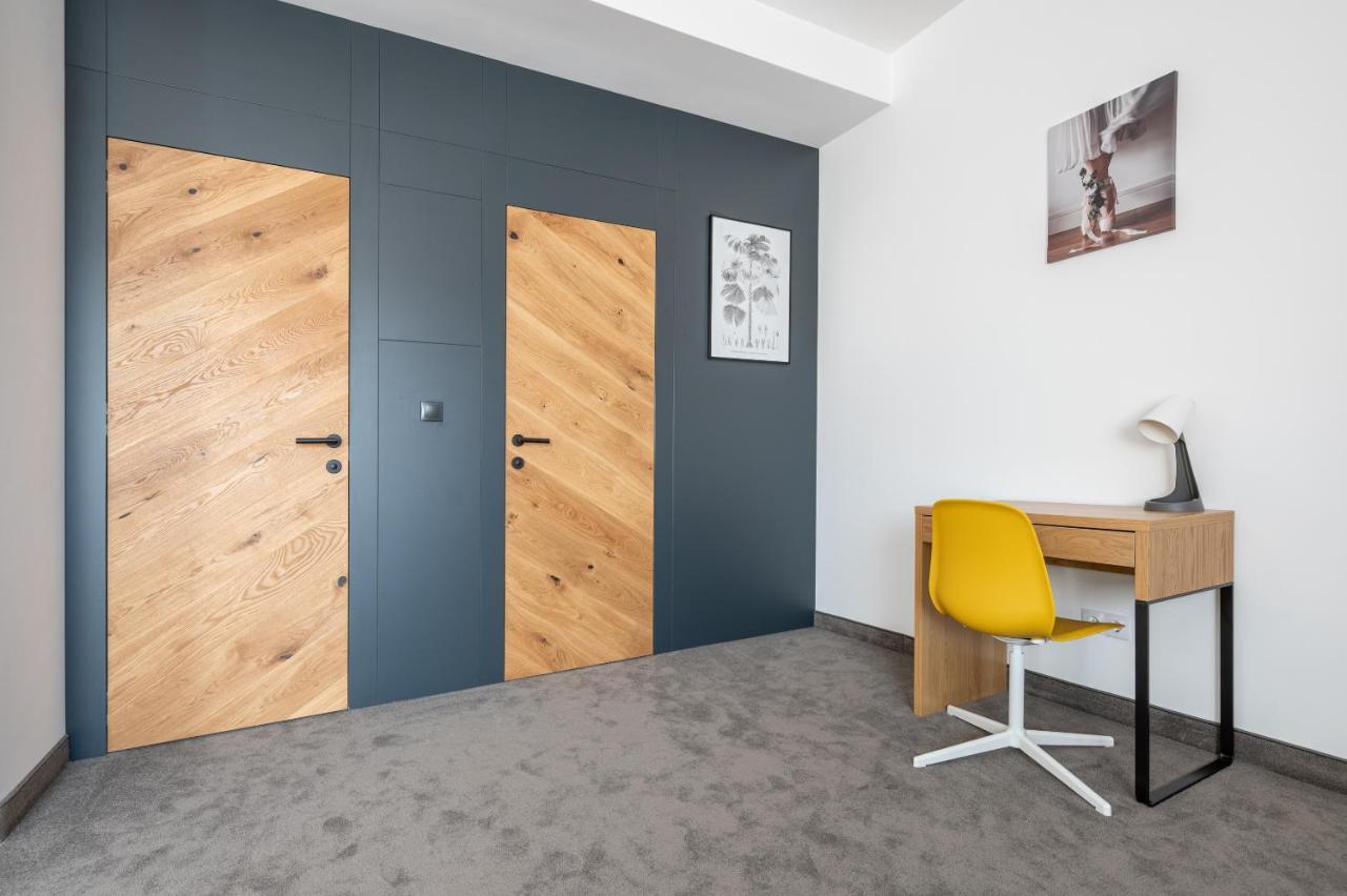 Calvin Aparthotel Oradea Luaran gambar