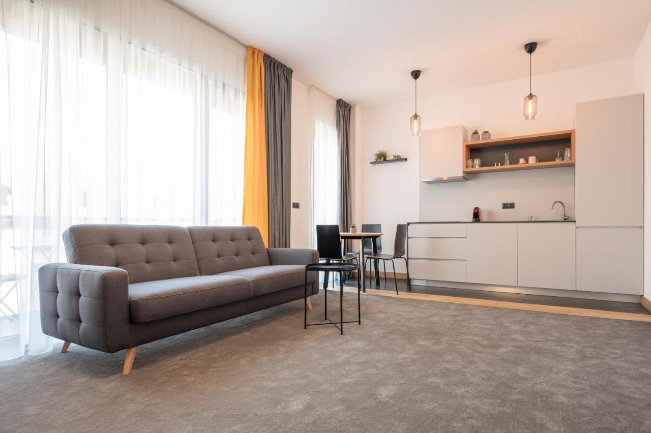 Calvin Aparthotel Oradea Luaran gambar