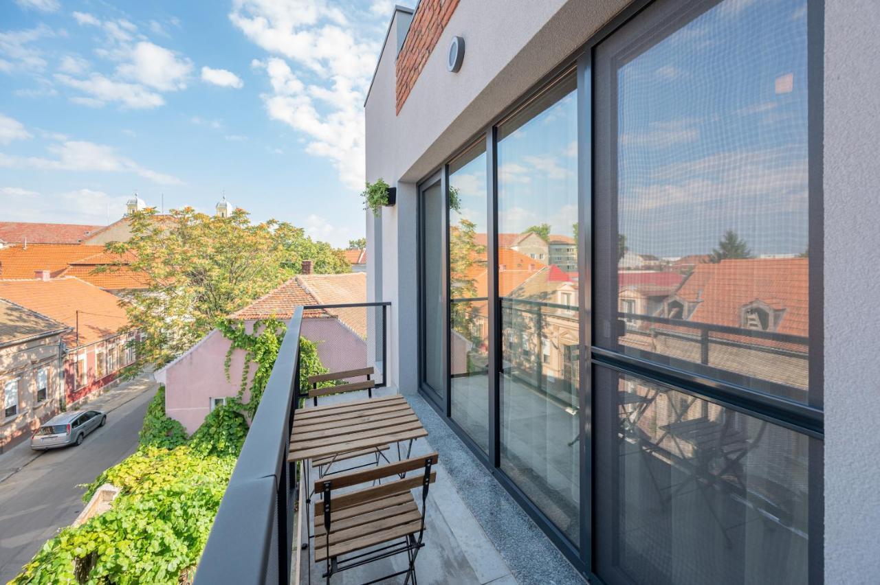 Calvin Aparthotel Oradea Luaran gambar