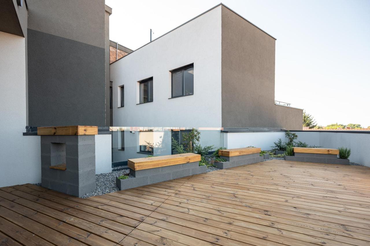 Calvin Aparthotel Oradea Luaran gambar