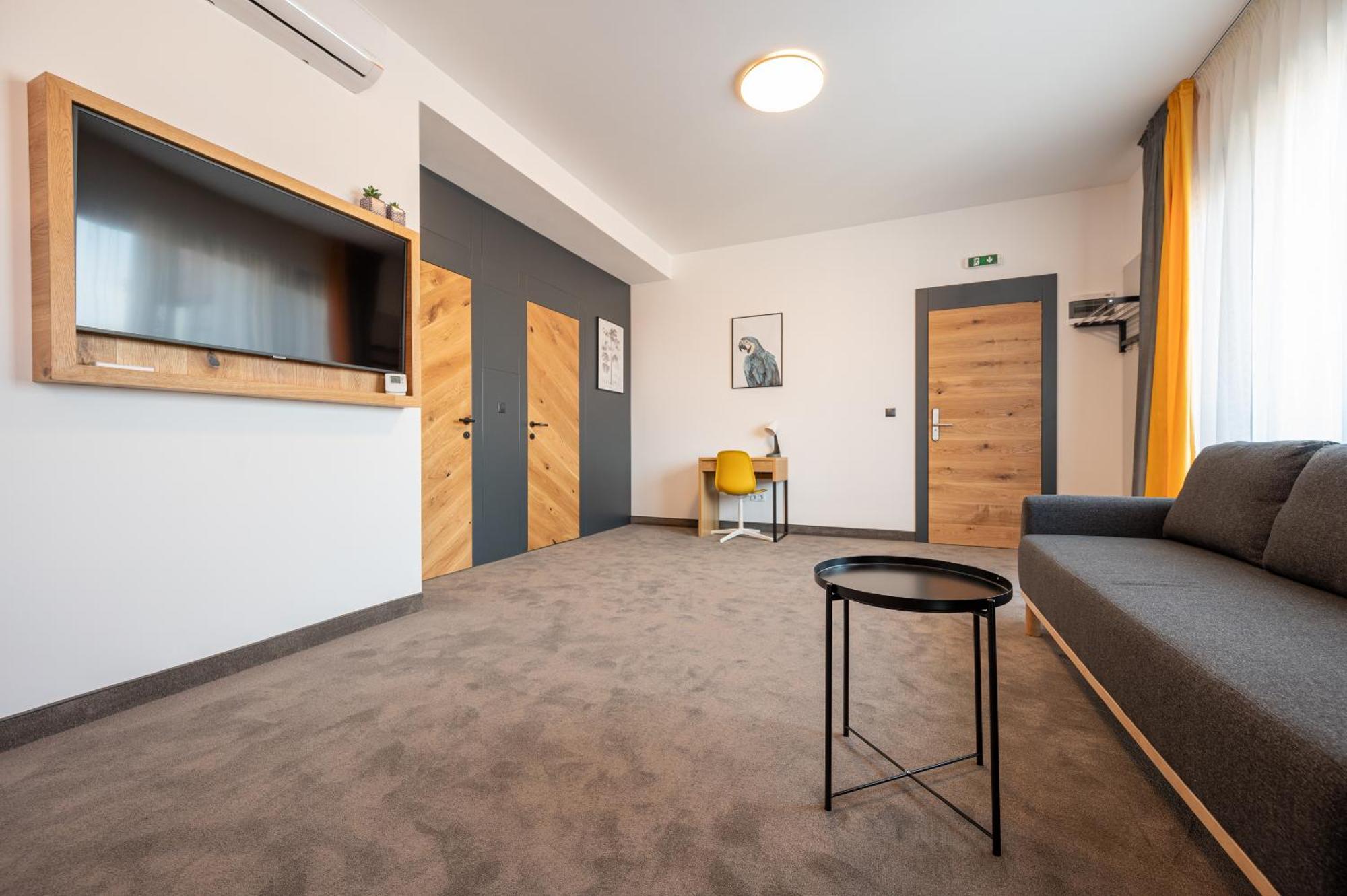Calvin Aparthotel Oradea Bilik gambar